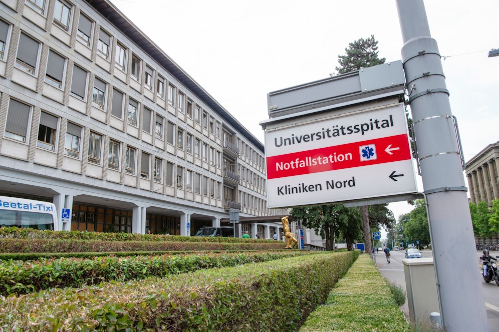 Die Uniklinik Zürich hat bald keine Betten mehr frei.