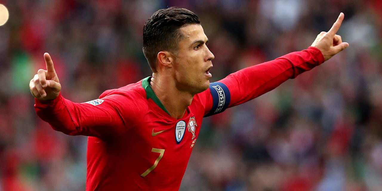 So viel verdient Ronaldo bei Manchester United - Vimarsana News
