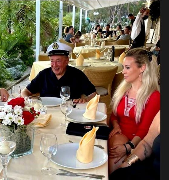 Barbara durfte immer neben Richard Lugner sitzen.