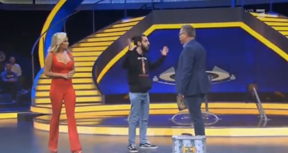 Elton wurde von der Situation überrumpelt. 