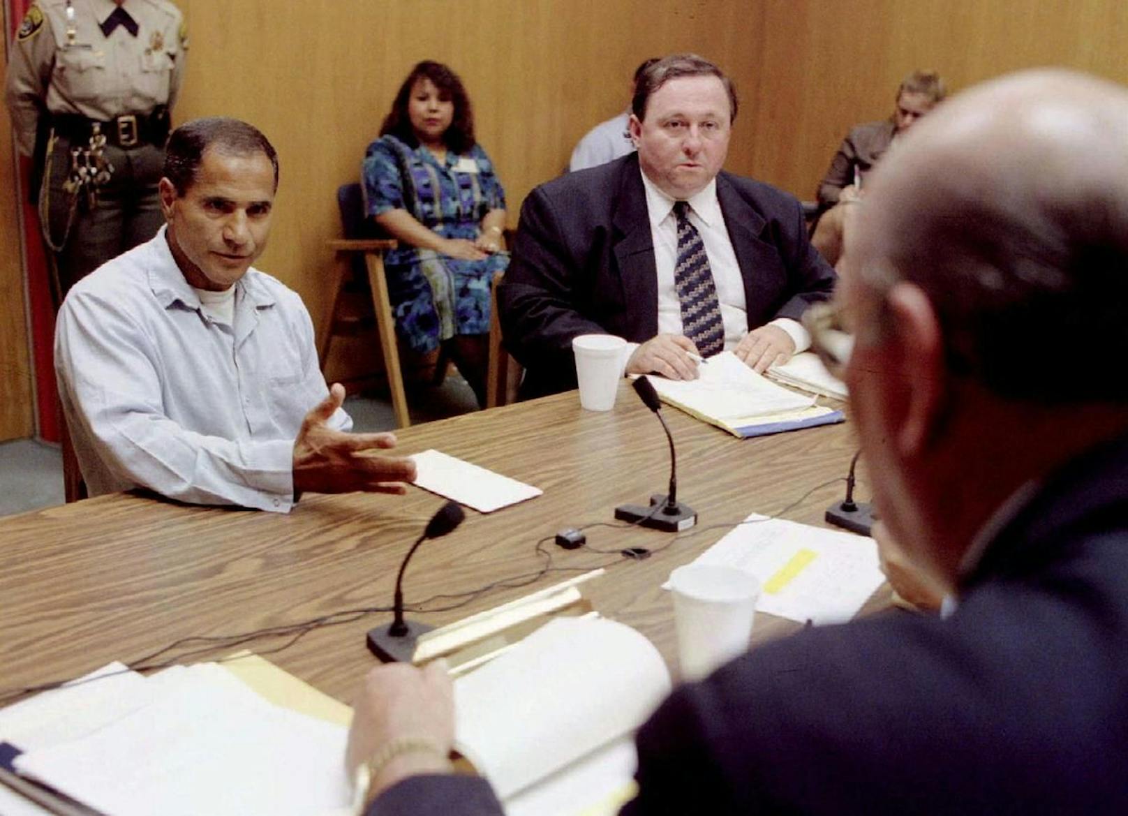 Sirhan Sirhan bei seiner zehnten Anhörung zur Freilassung im Jahr 1997.