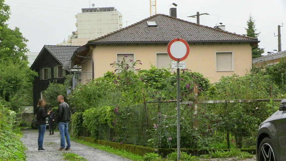  Hier hat ein Vorarlberger Polizist am Sonntag einen Messer-Mann erschossen.