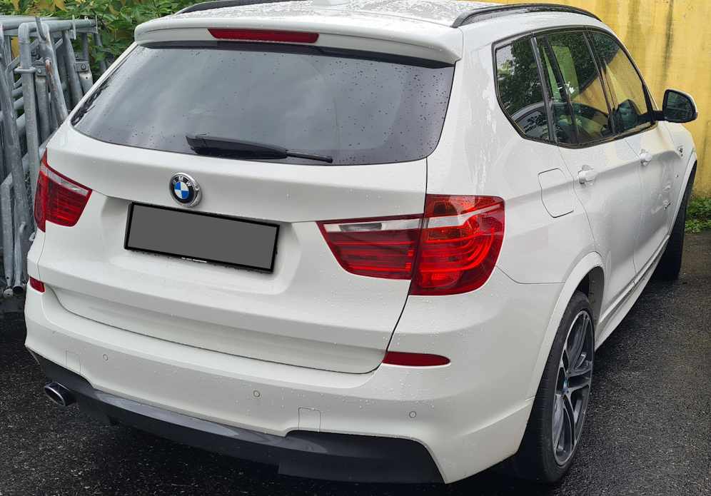 Das sichergestellte Fahrzeug des Ex-Ehepaars. Im Inneren wurden Blutspuren gefunden.