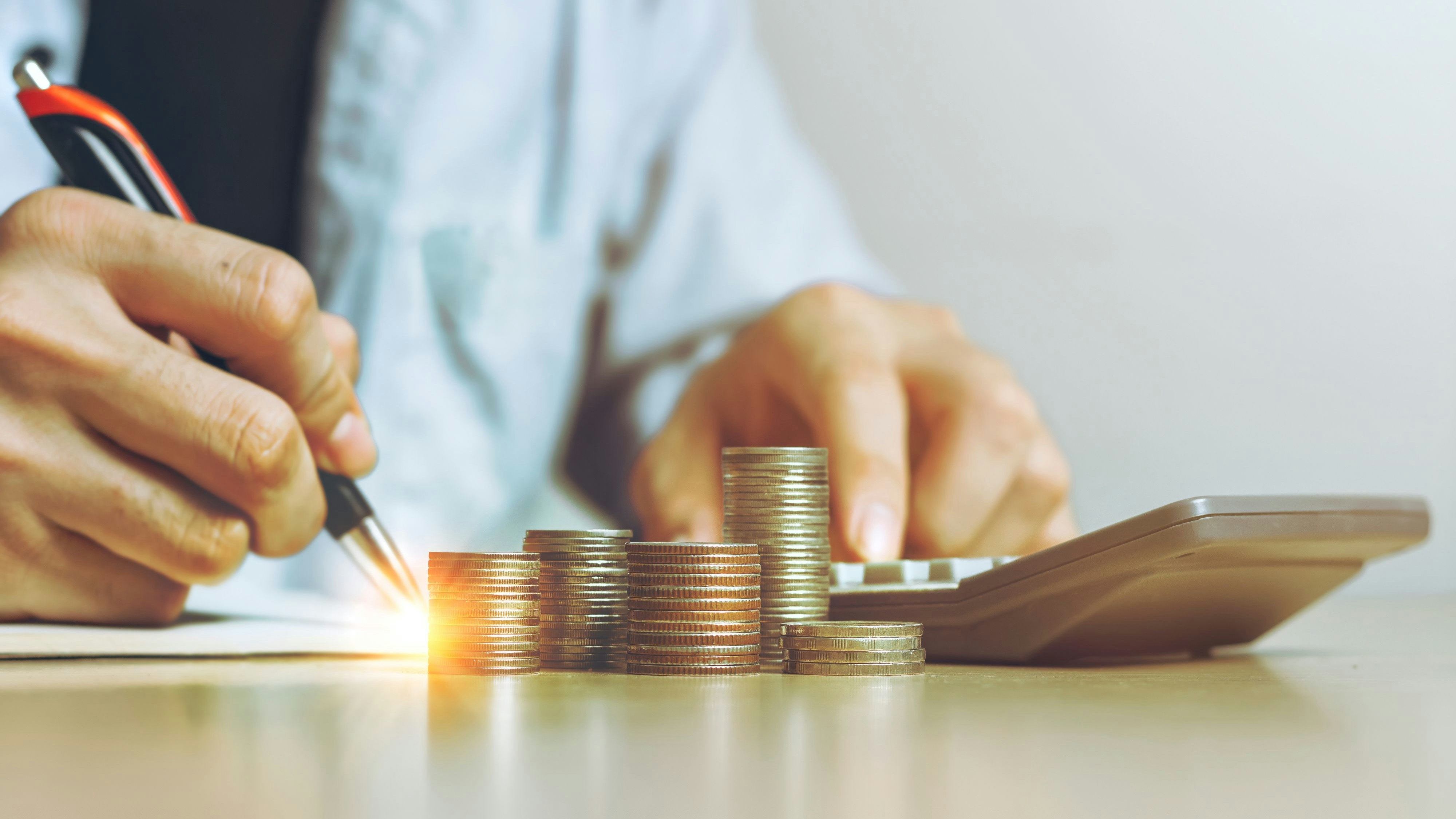 Mit einer radikalen Strategie hat Wirtschaftsjournalist Richard Meadows in drei Jahren fast 100.000 Euro angespart.