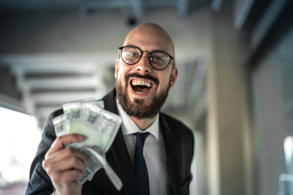 Ein Glücksfall machte den Mann über Nacht zum Millionär.