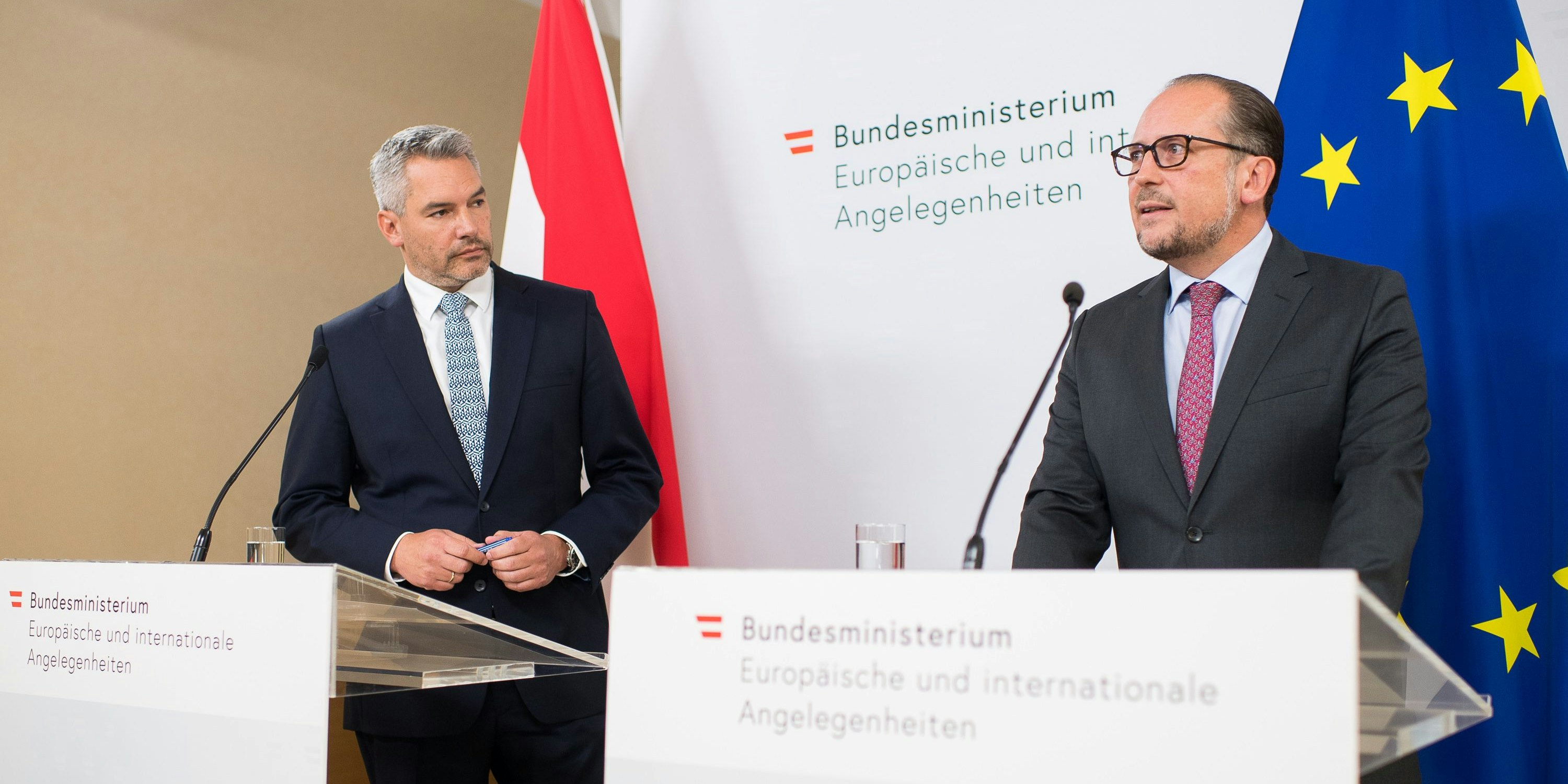 Am 30.08.2021 gaben Außenminister Alexander Schallenberg und Innenminister Karl Nehammer einen Presspoint anlässlich der heutigen Videokonferenz zu Zentralasien und Afghanistan.