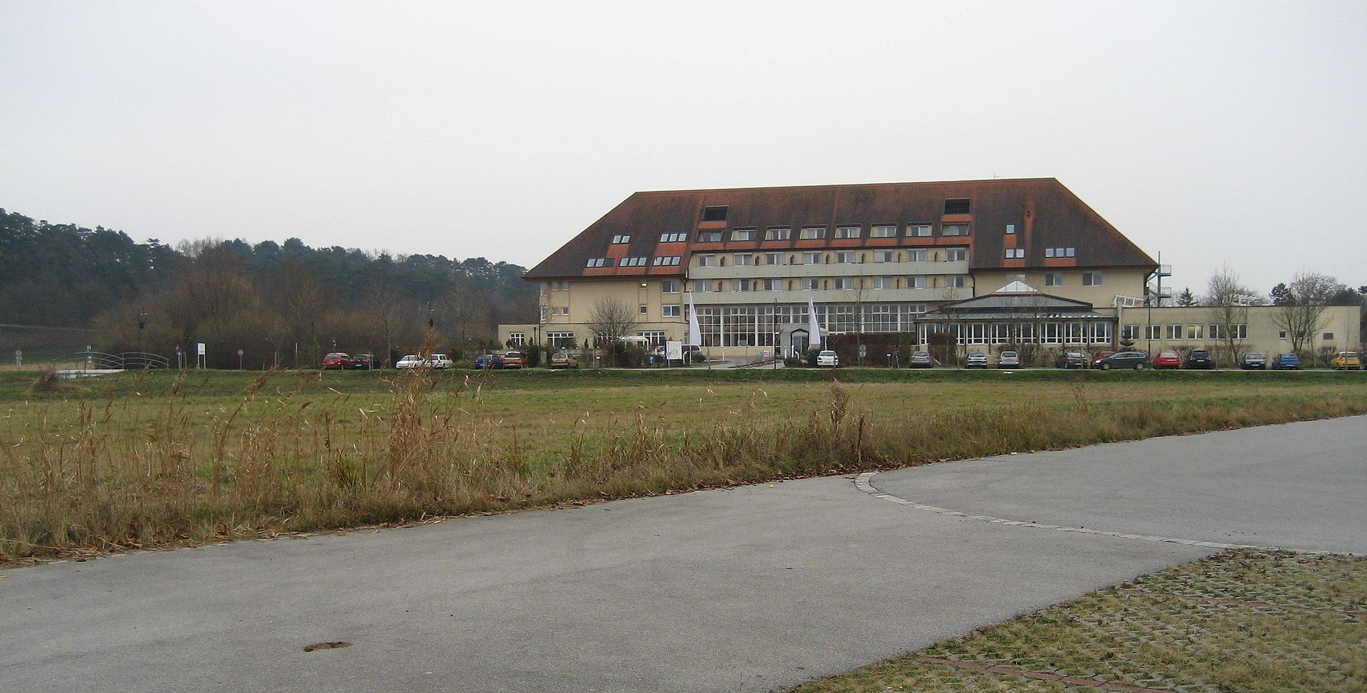 Symbolfoto der Klinik in Bad Pirawarth.