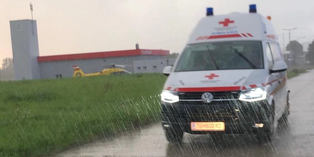 Ein Rettungwagen übernahm den Transport.
