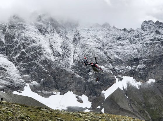 Mehrere Bergeversuche wurden durch das Winterwetter vereitelt.