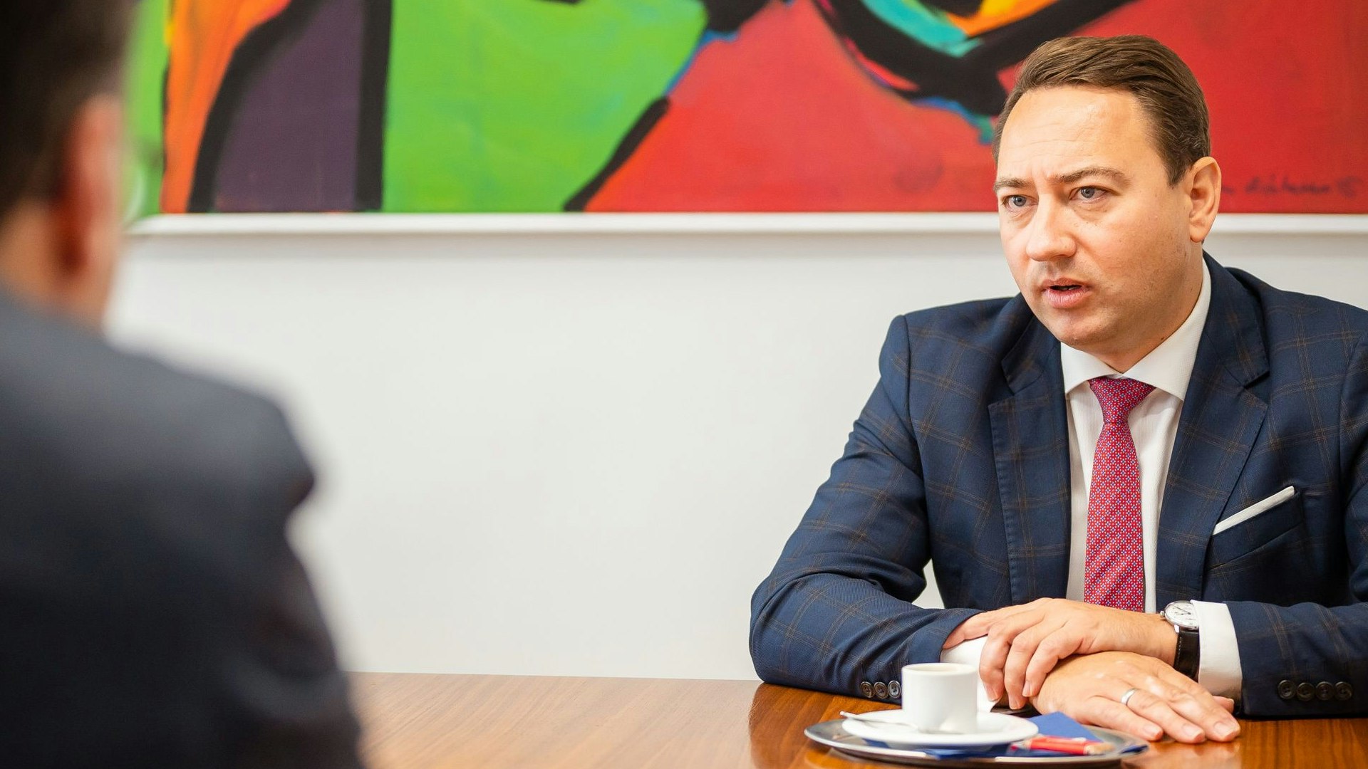 FPOÖ-Chef Manfred Haimbuchner im Interview mit "Heute"-Reporter Armin Bach