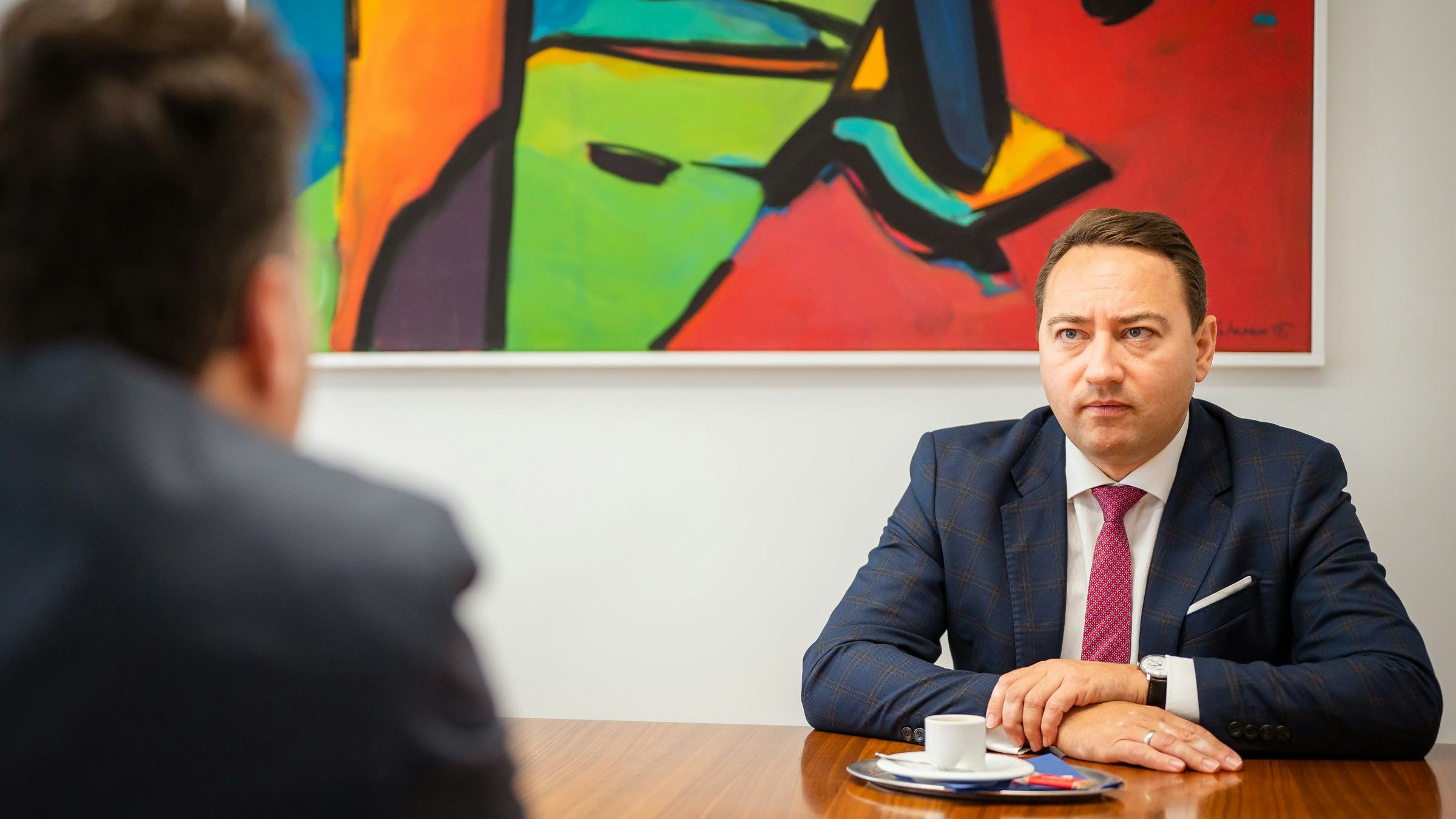 FPOÖ-Chef Manfred Haimbuchner im Interview mit "Heute"-Reporter Armin Bach