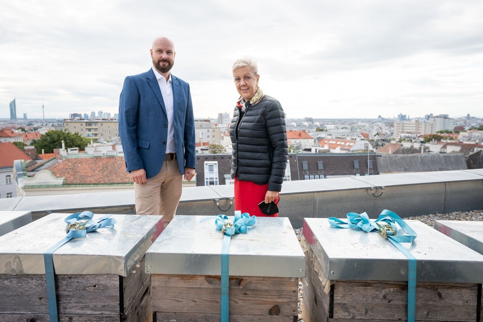 Thomas Lebinger, Geschäftsführer von Viennabase und Sigrid-Oblak, Geschäftsführerin der Wien Holding.&nbsp;