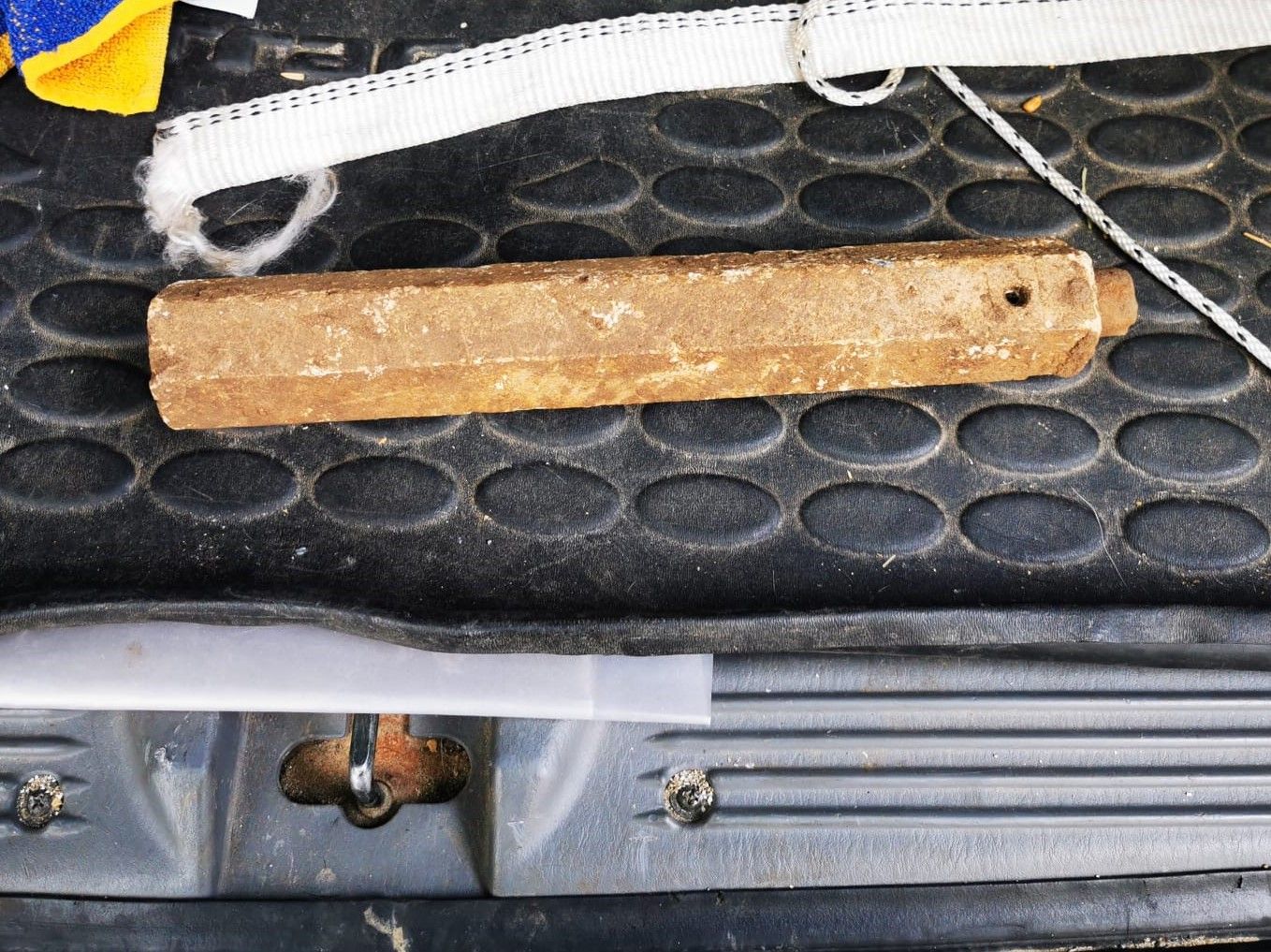 Dieses Sechskant entpuppte sich als Stabbrandbombe