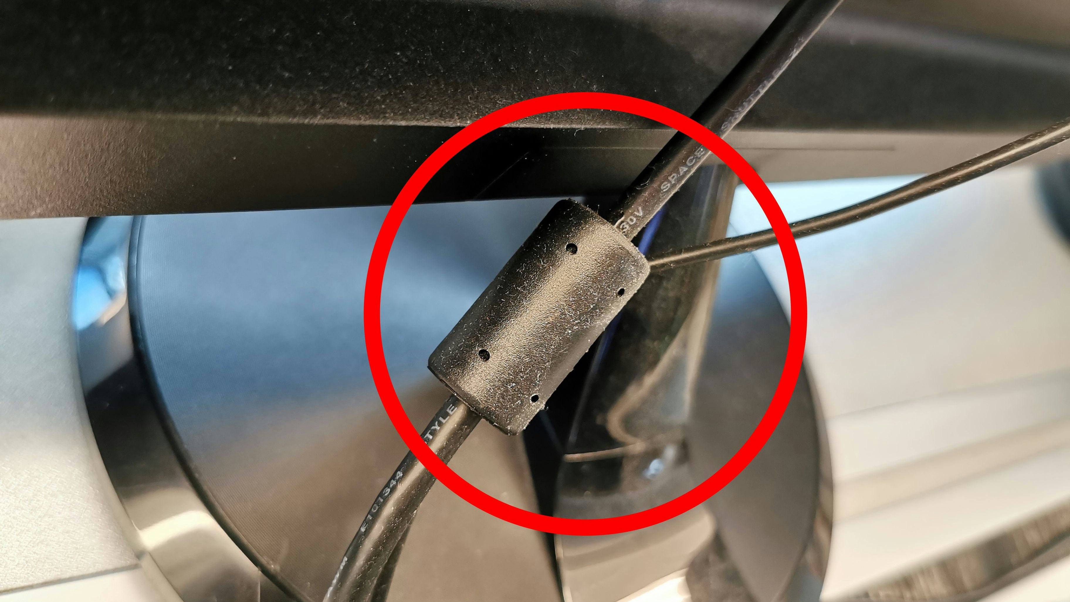 Heute.at - Jetzt weißt du endlich, was dieses Ding am Ladekabel ist