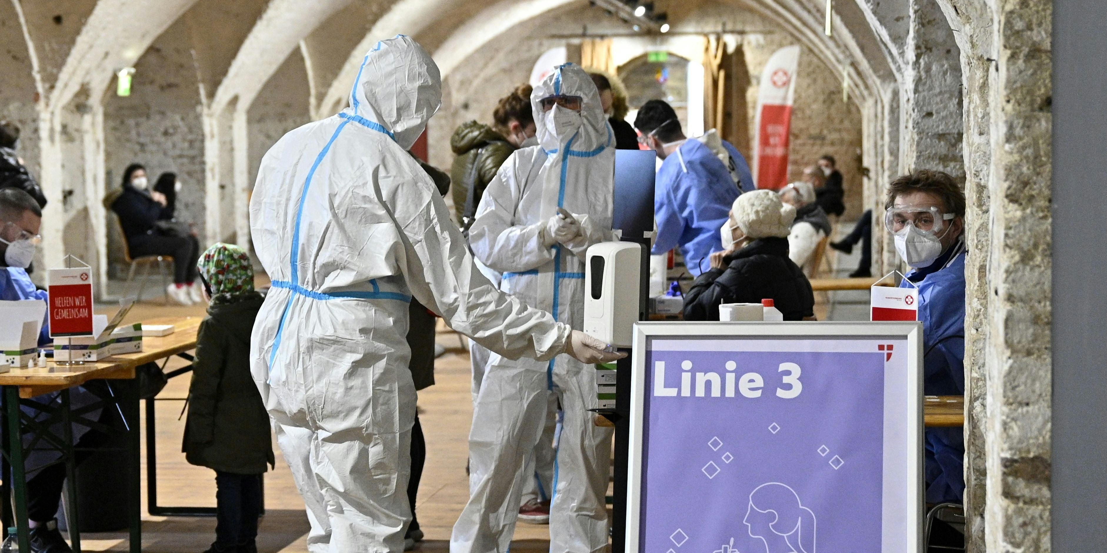 Corona-Teststraße im Schloss Neugebäude 