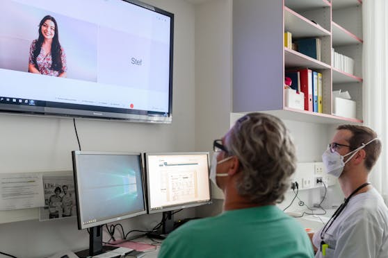 Anna kommt einmal pro Jahr zur Kontrolle auf die Klinik und wird auch telemedizinisch von den Herzspezialisten betreut.
