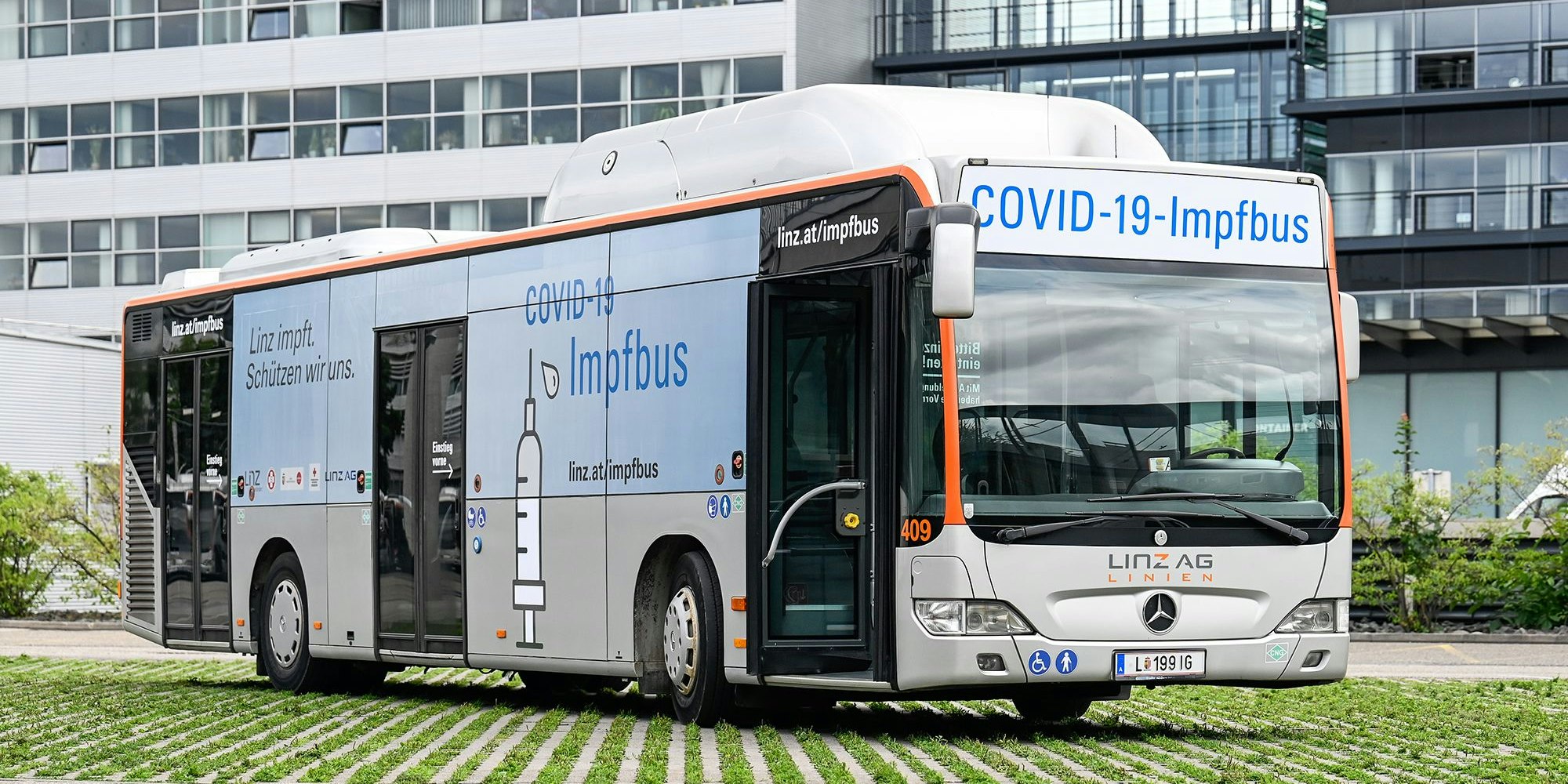 Im Linzer Impfbus können nur Personen ab 12 Jahre geimpft werden.