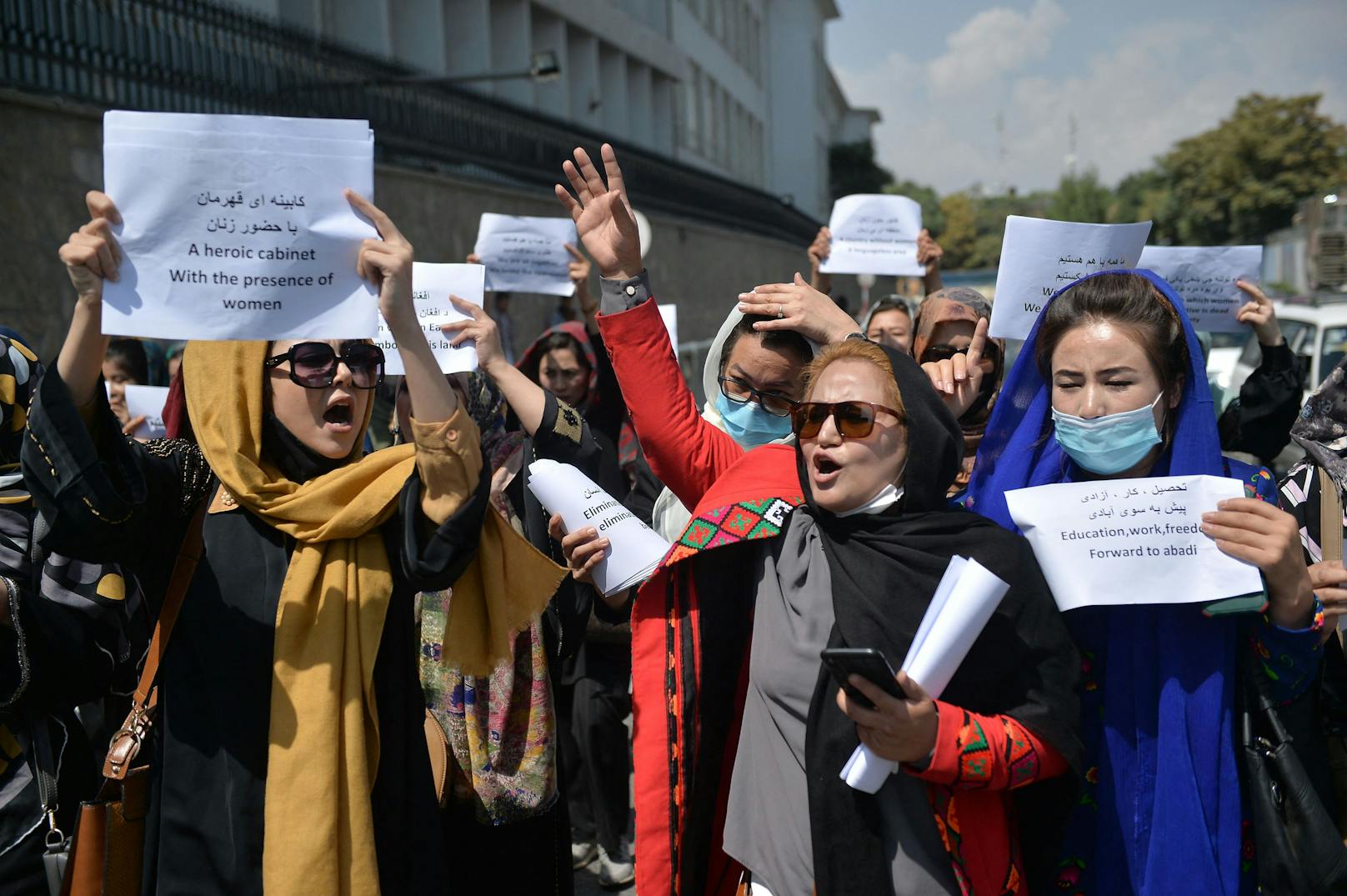 Frauen demonstrieren in Kabul.