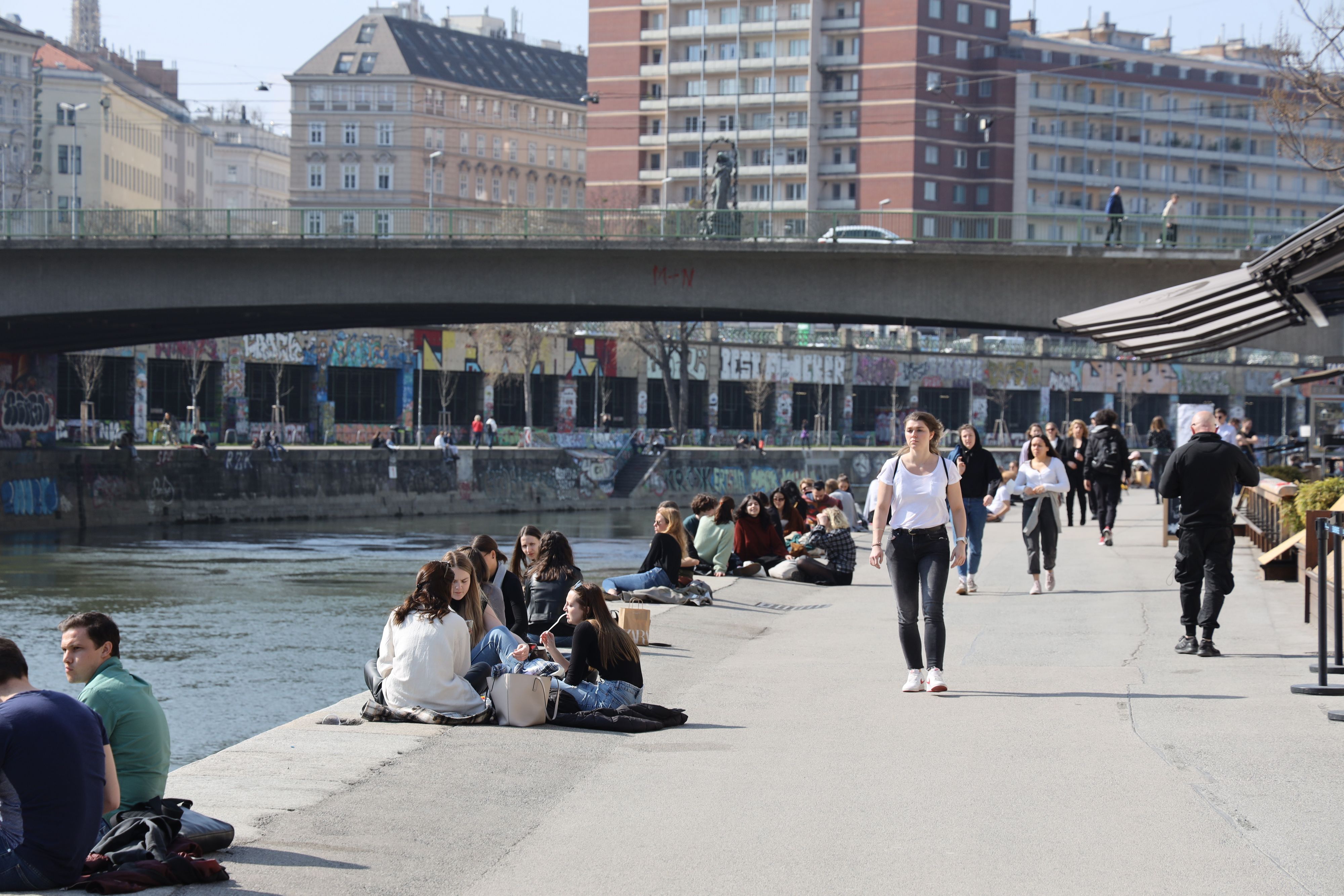 Der September bringt bis Mitte des Monats sehr warmes Wetter.