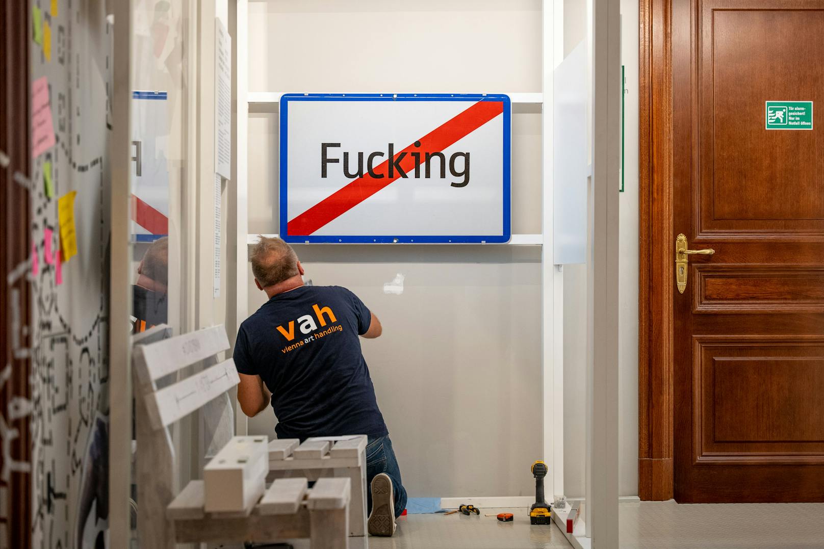 Den Ort Fucking gibt es jetzt nur noch im Museum in Wien.