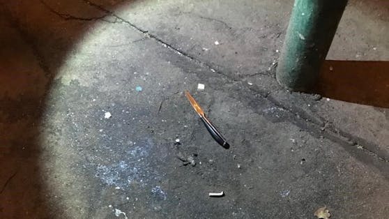 Mit diesem Messer ging ein Mann auf Passanten los. 