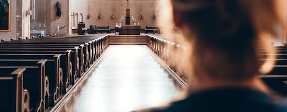 Einen glücklichen Fund machte eine Frau in einer Klagenfurter Kirche (Symbolfoto).