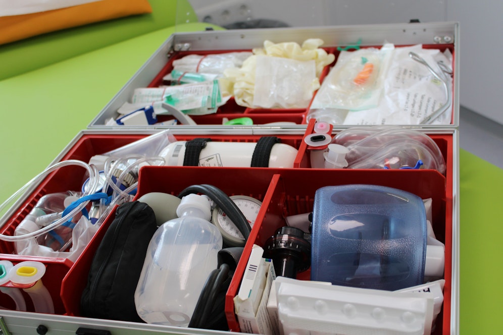 Notfallkoffer eines Arztes