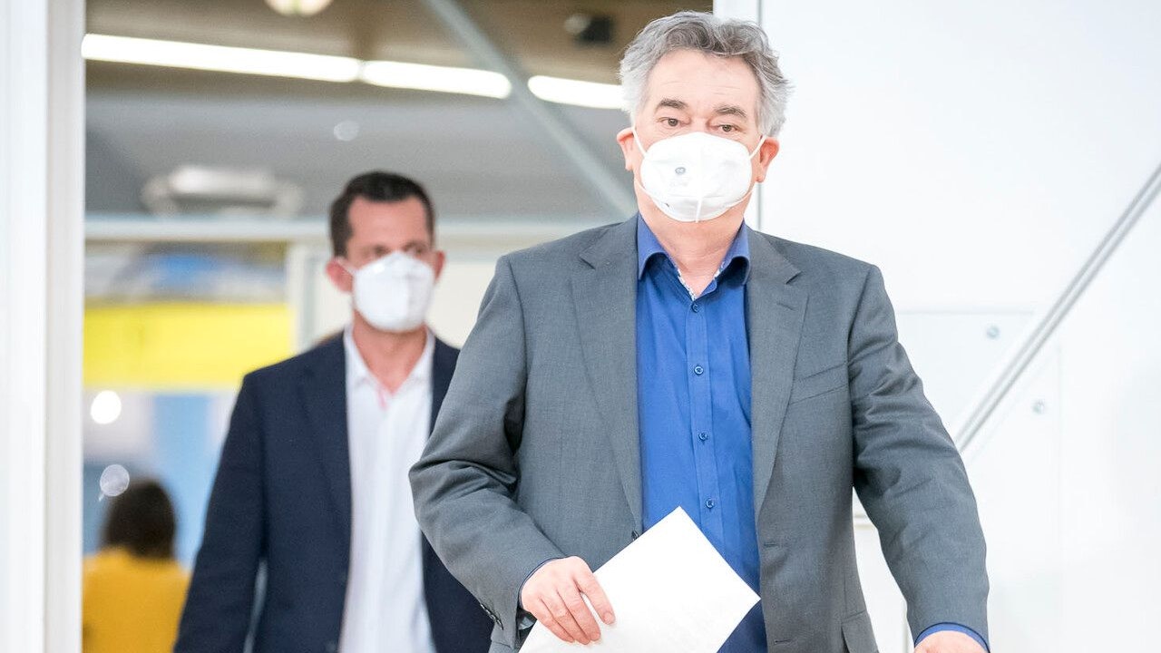 Noch (?) gelassen: Kogler, Mückstein 