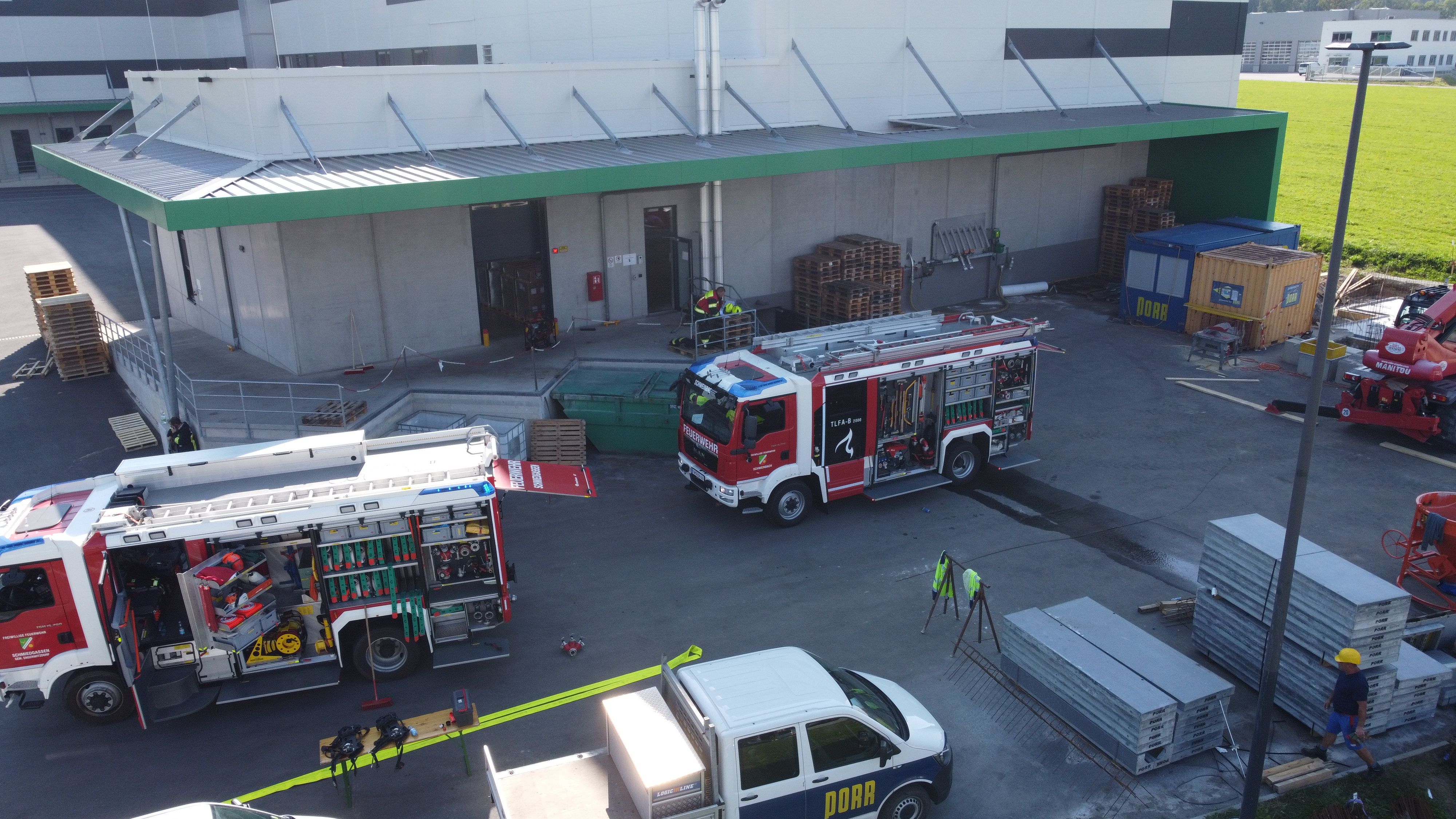 Bei der Staub-Explosion beim Befüllen eines Silos wurde ein Mann schwer verletzt.