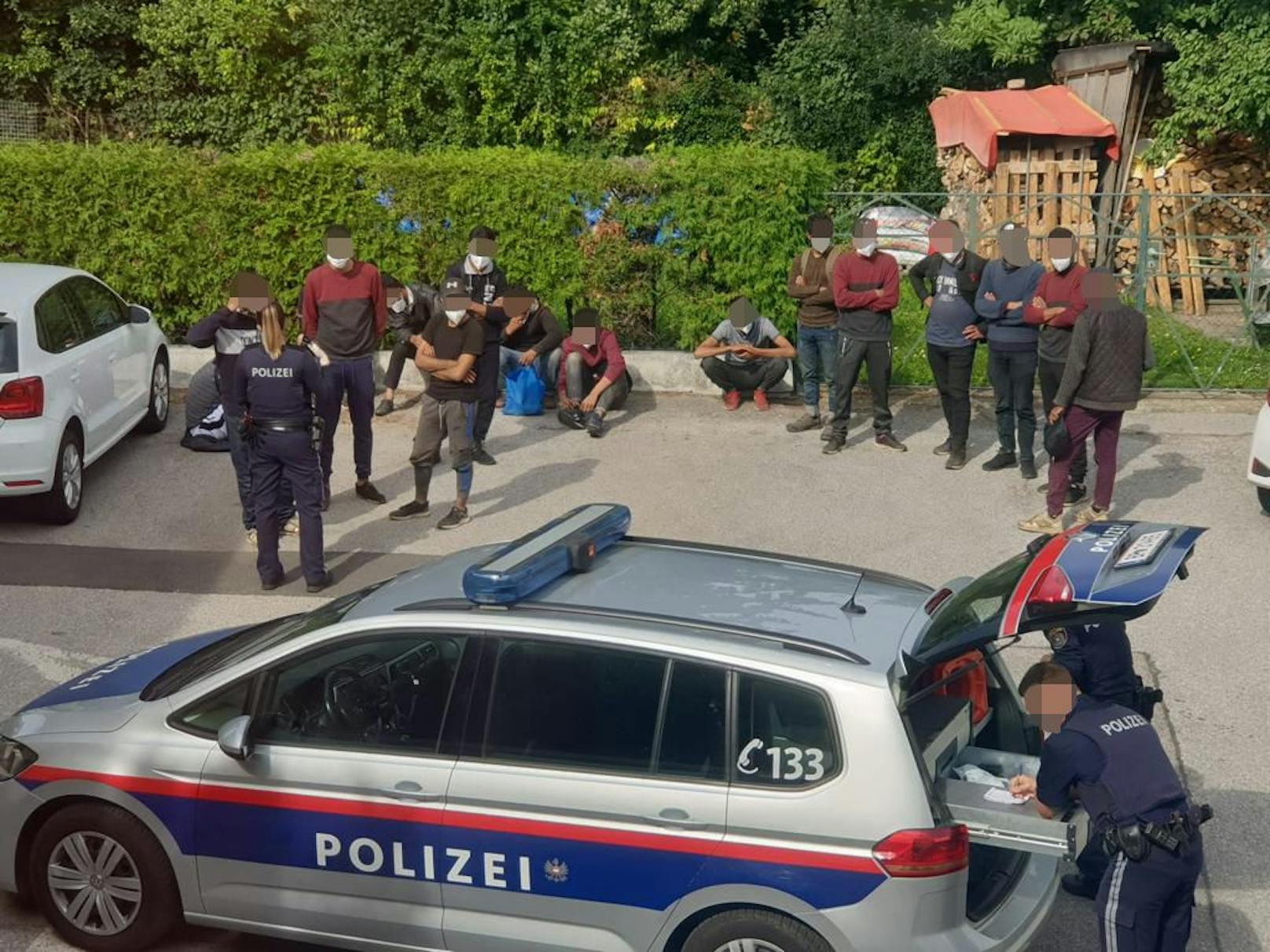 Flüchtlinge bei Biedermannsdorf aufgegriffen