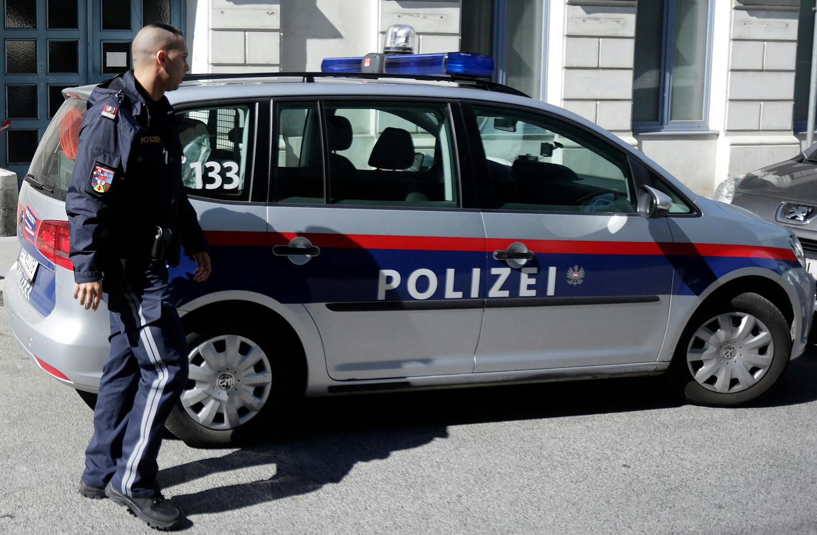 Polizeieinsatz in Wien-Favoriten: Wieder kam es zu einem Fall besonders brutaler häuslicher Gewalt.
