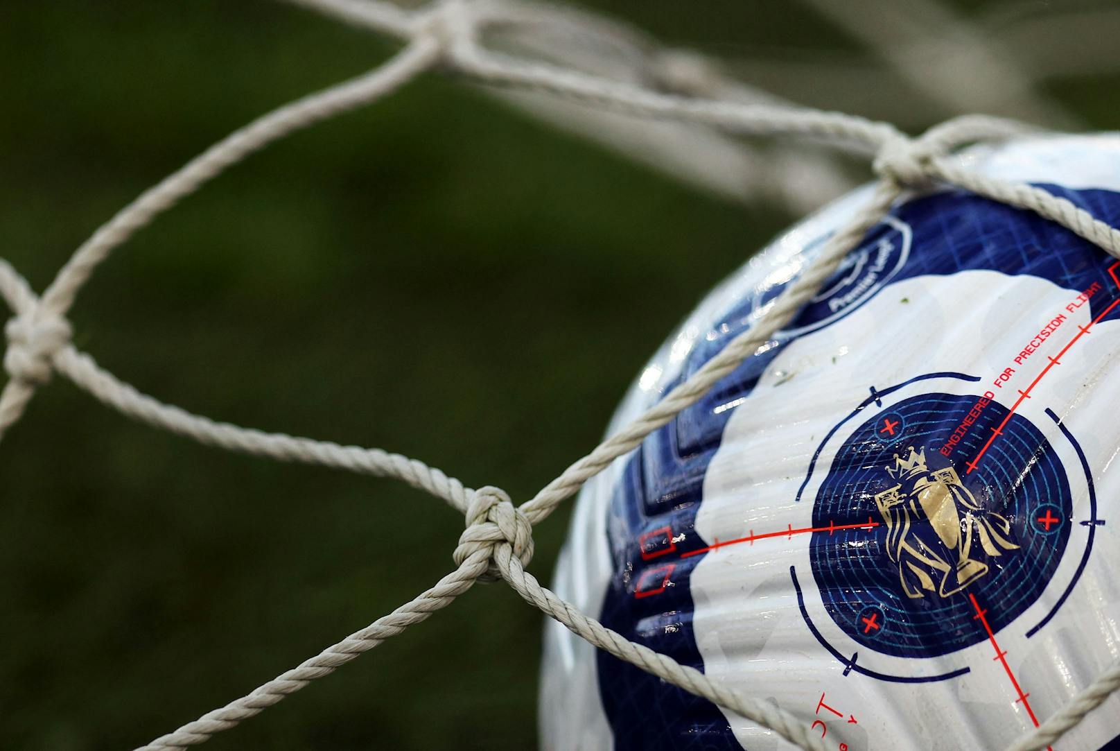 Acht Premier-League-Kicker werden gesperrt. 