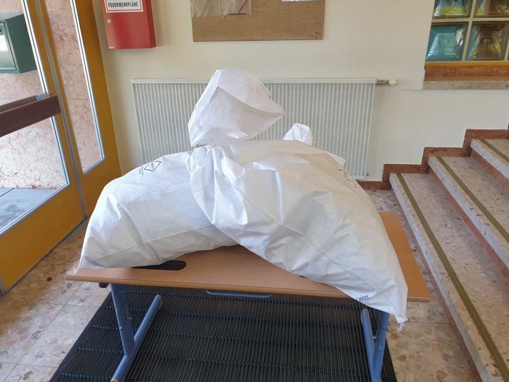 PCR-Tests in Schulen blieben liegen.