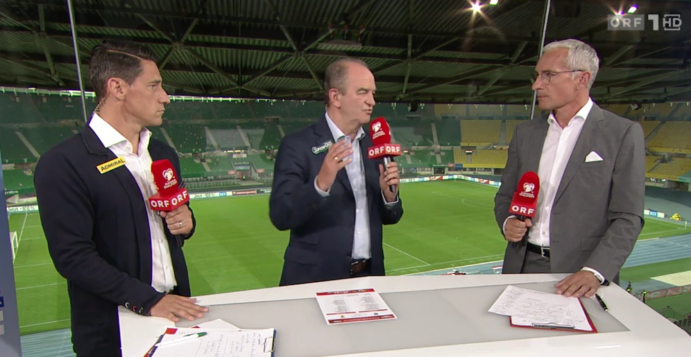 Die ORF-Experten Helge Payer und Herbert Prohaska neben Moderator Rainer Pariasek.
