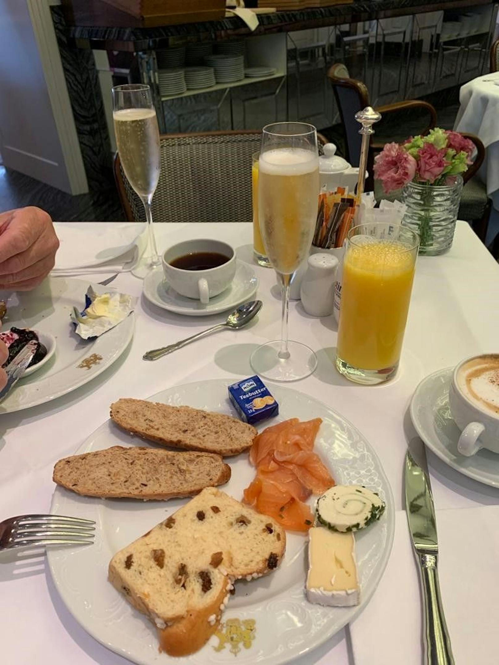 Frühstück im Hotel Imperial