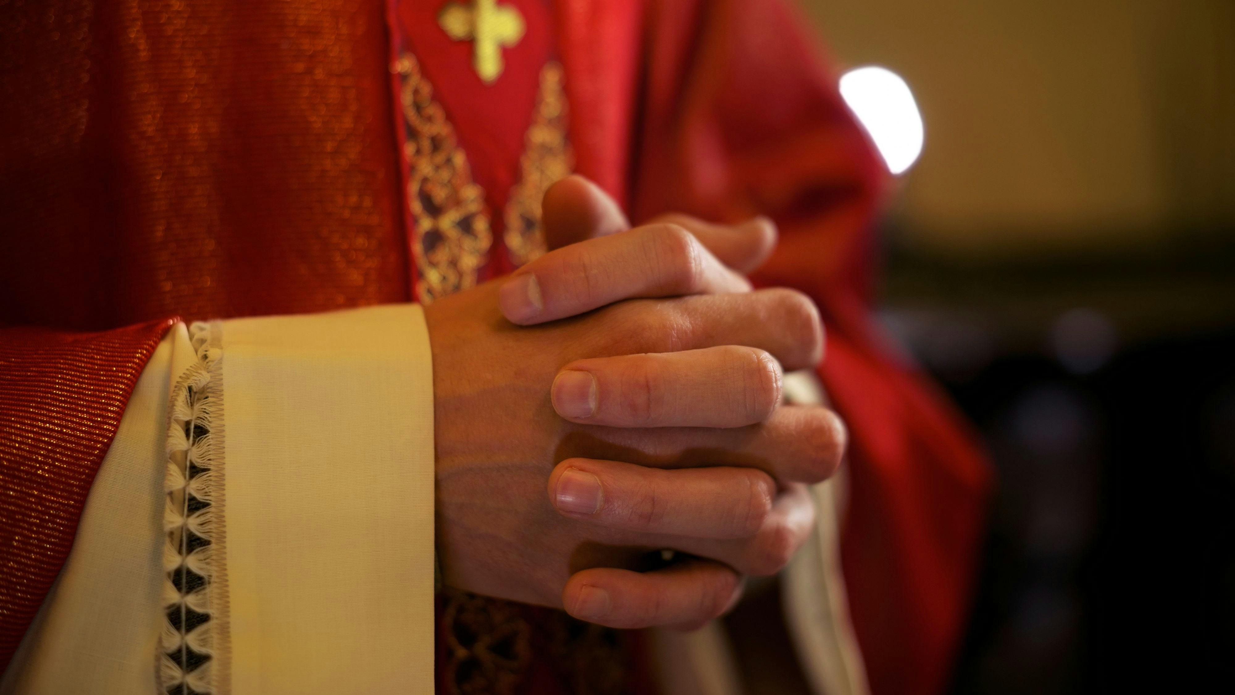 Der 52-Jährige ist nun mit einer Erotik-Schriftstellerin liiert. Symbolbild.  
