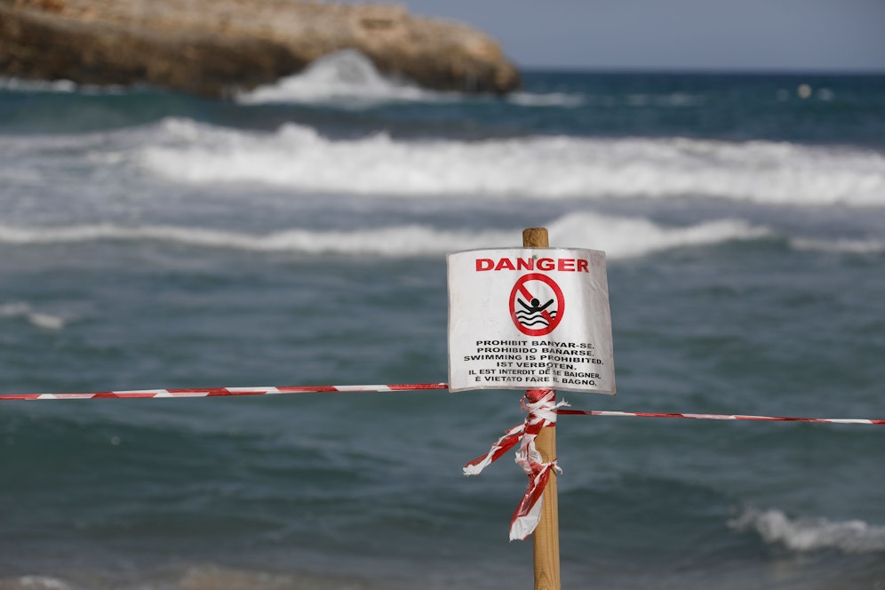 Obwohl der Strand von Cala Mandia am Tag des Unglücks gesperrt war, gingen die beiden Frauen in das Wasser.