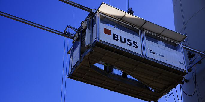 Die Allwetterbühne im Einsatz.