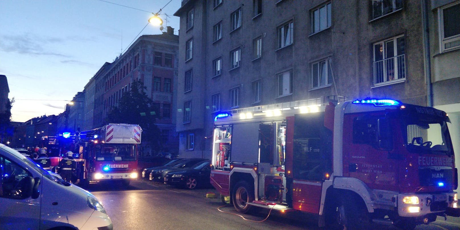 Für einen Großeinsatz der Feuerwehr sorgte ein Gasaustritt im 15. Bezirk in Wien