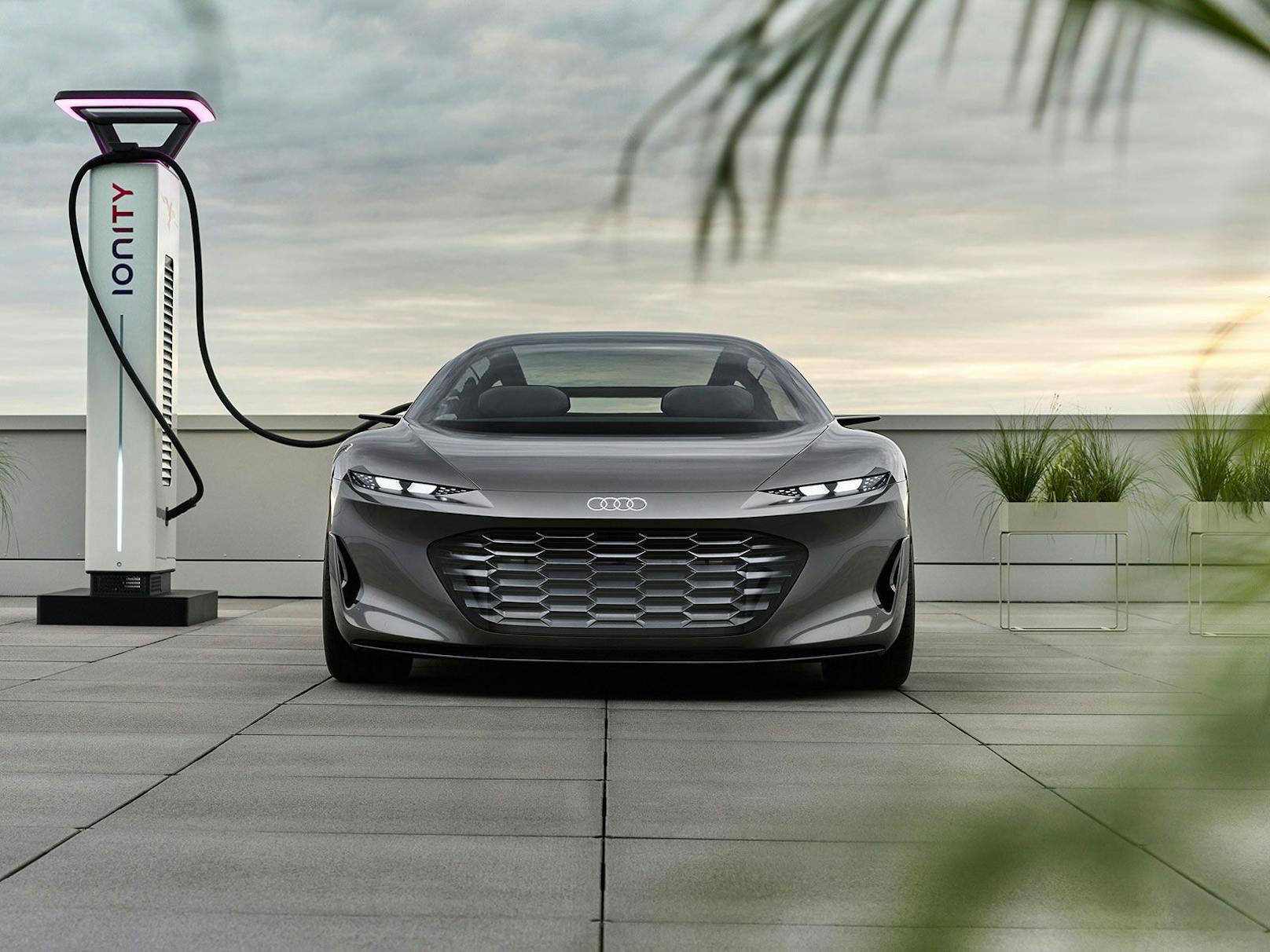 Das Audi Grandsphere Concept soll einen Ausblick auf das Audi-Design der Zukunft geben.
