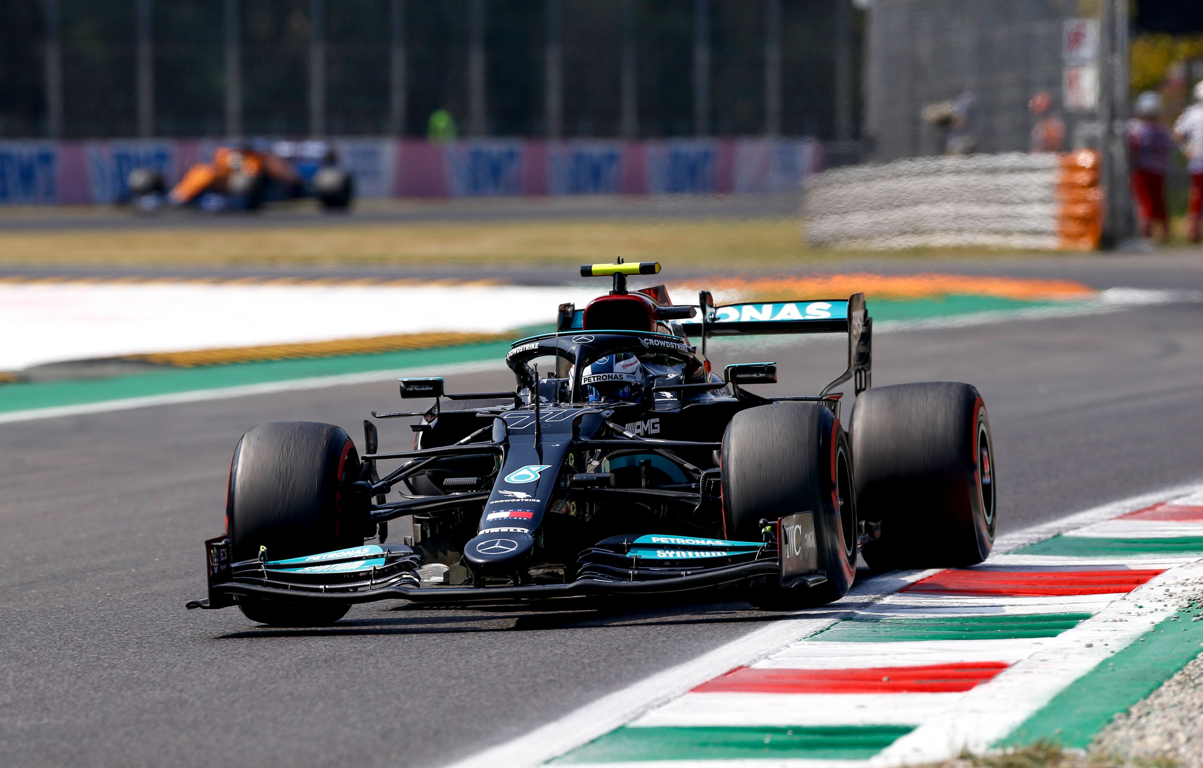 Valtteri Bottas gewinnt den Sprint. 