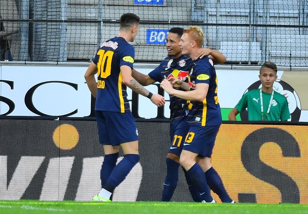 Salzburg gewinnt auch das zehnte Pflichtspiel. 
