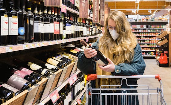 Ab Mittwoch gilt im Supermarkt wieder eine FFP2-Maskenpflicht.