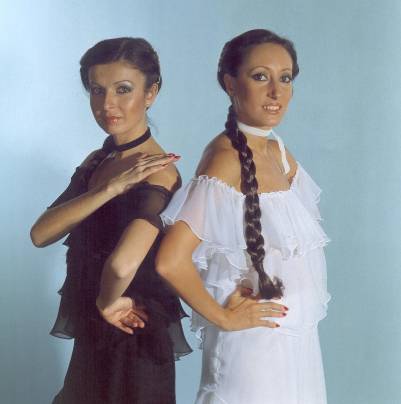 Schwarz und Weiß: So eroberten "Baccara" Mayte Mateos (links) und Maria Mendiola die europäischen Discos.