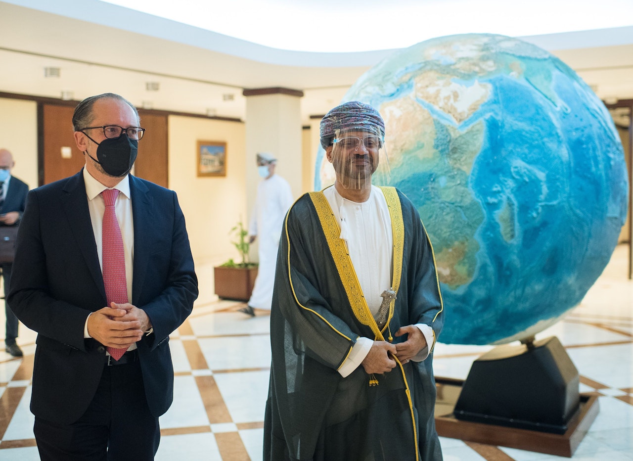 Heute.at - Minister kam mit Dolch zu Treffen mit Schallenberg