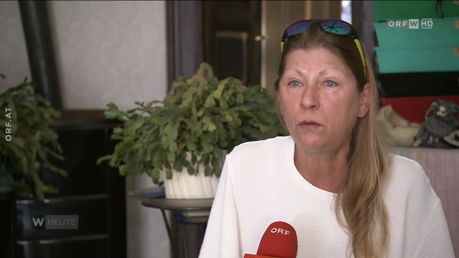 Doris K. muss muss seit sieben Wochen ohne Strom in der Mietwohnung auskommen. 