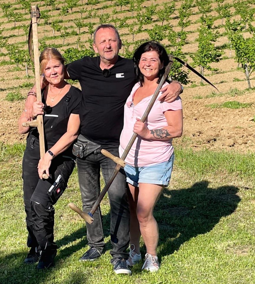 Ivica vergraulte sowohl Isolde (rechts) als auch Nevenka vom Hof. 