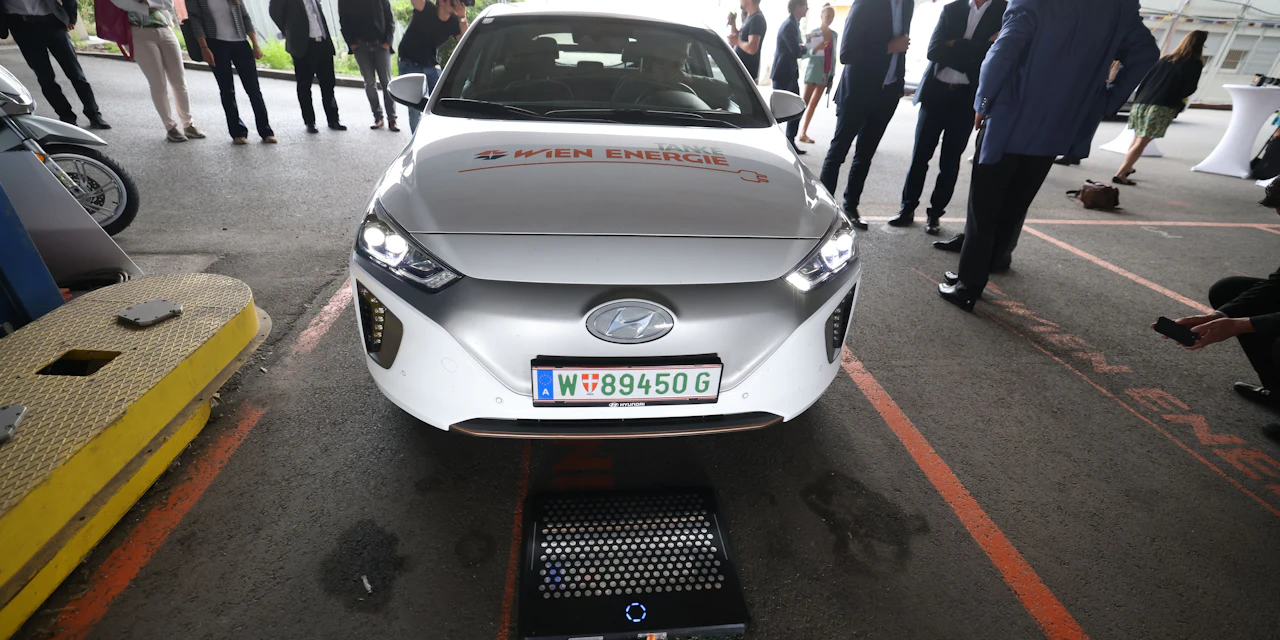 Elektrische Taxis als "Klimaschutz auf vier Rädern" - Vimarsana News