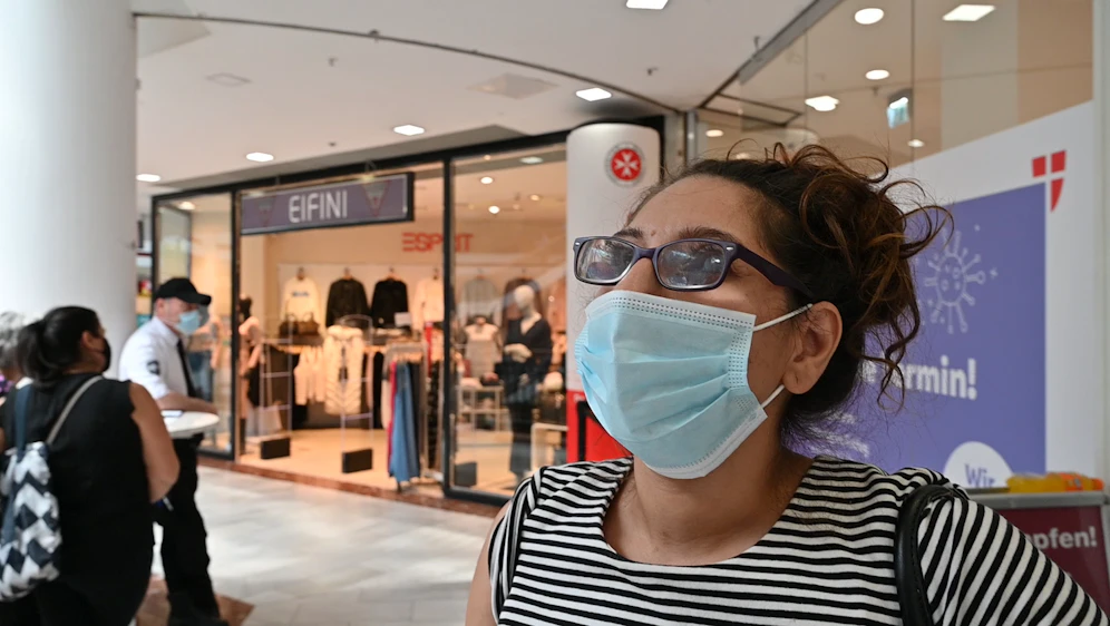 Daniela (34) ist gegen Corona geimpft, obwohl sie anfangs strikt dagegen war