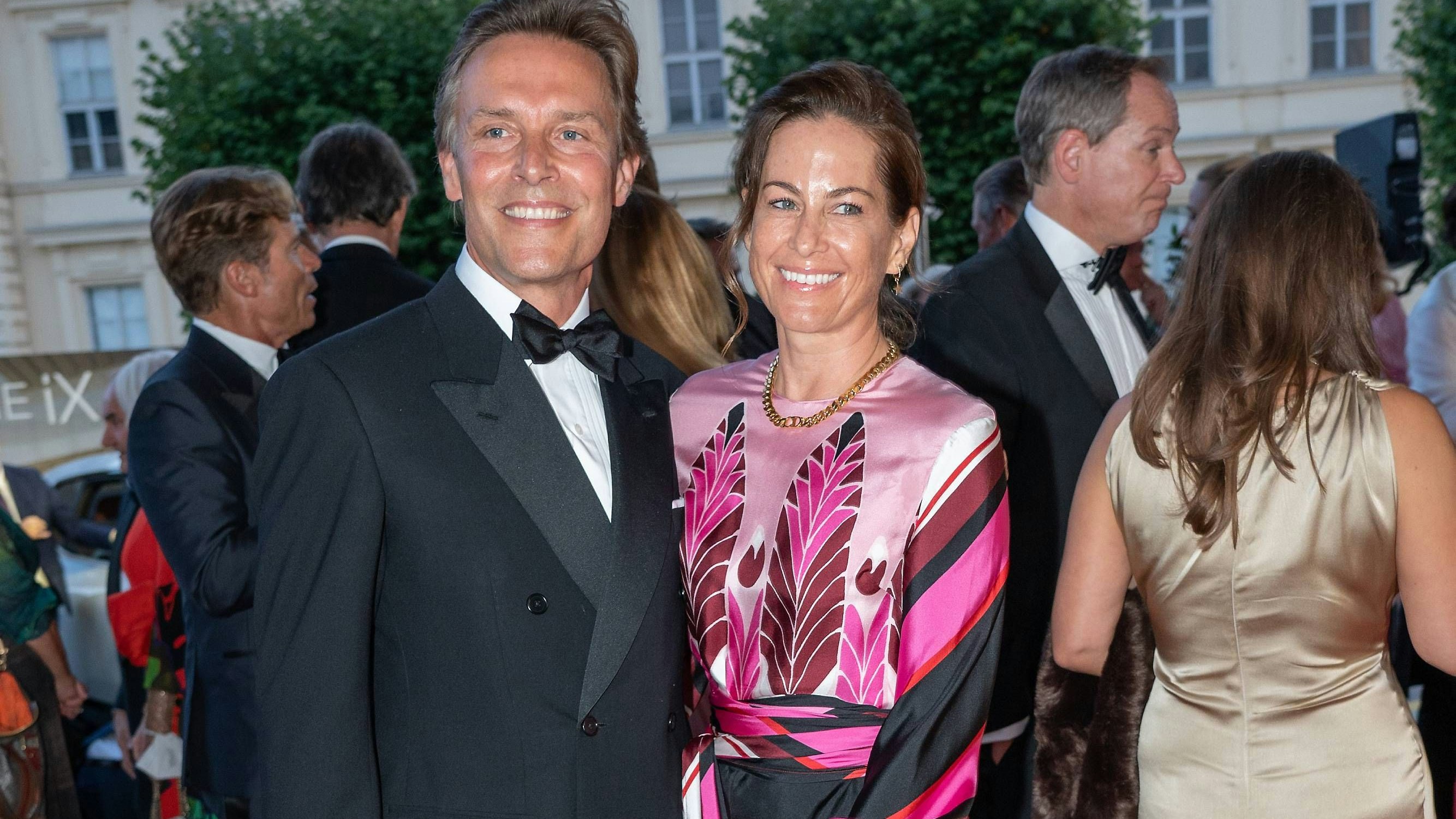 Birgit Lauda und ihr neuer Freund Markus Sieberer strahlten beim Fundraising Dinner in der Albertina um die Wette.